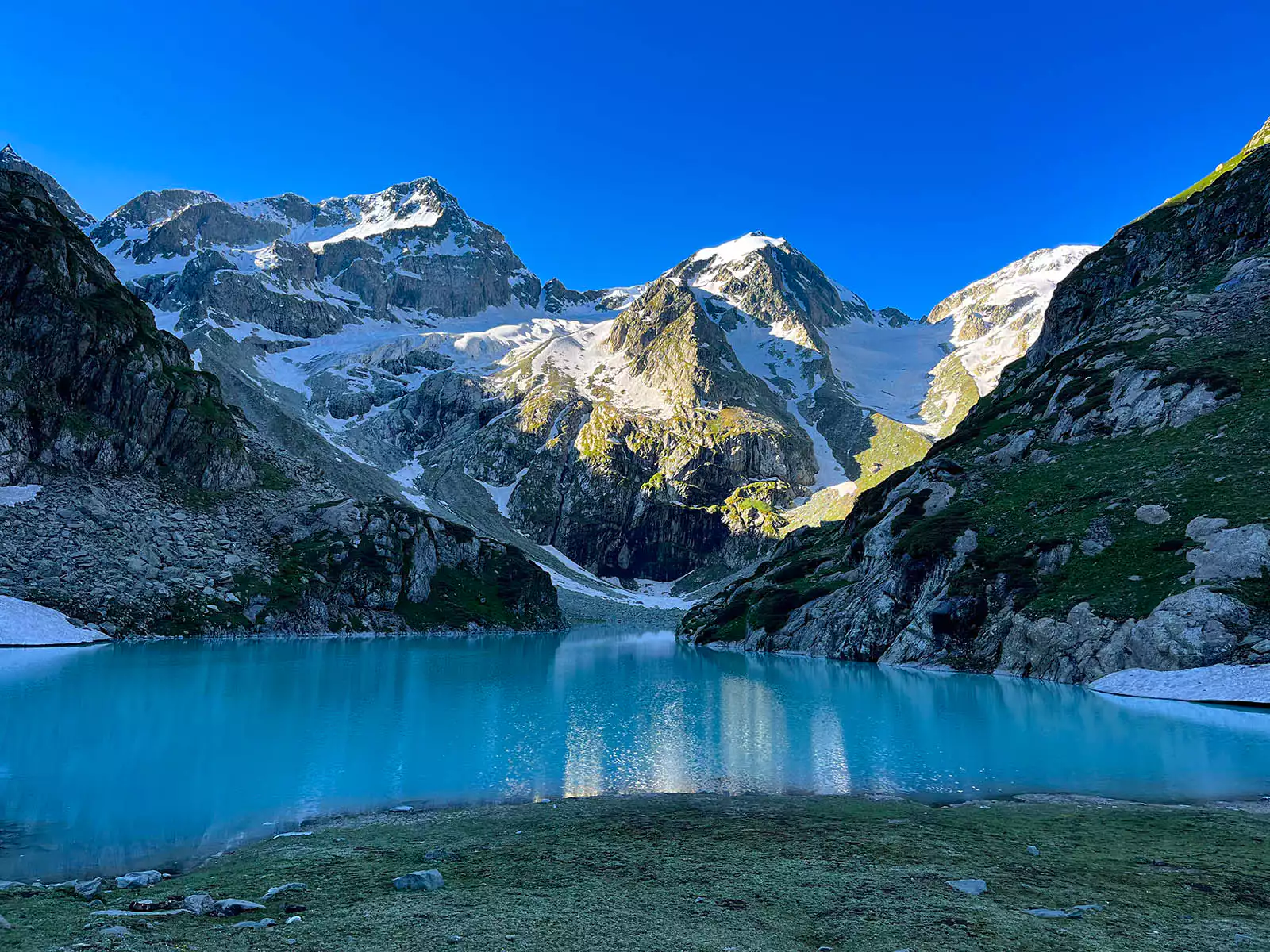 Tulian Lake - high-altitude alpine lake at 3484m near Pahalgam